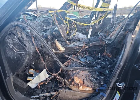 2018 Land Rover Range Rover Hse from USA, damaged, VIN SALGS2RKXJA381613